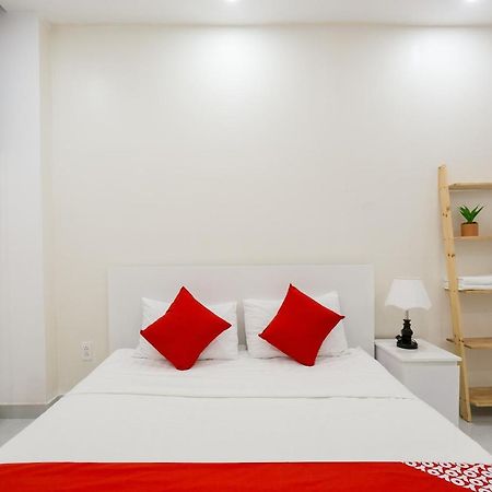 Oyo 122 Vela Apartment Ho Chi Minh-stad Buitenkant foto